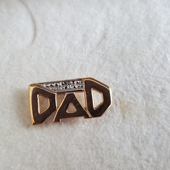 Other - 10K "Dad" Tie Pin